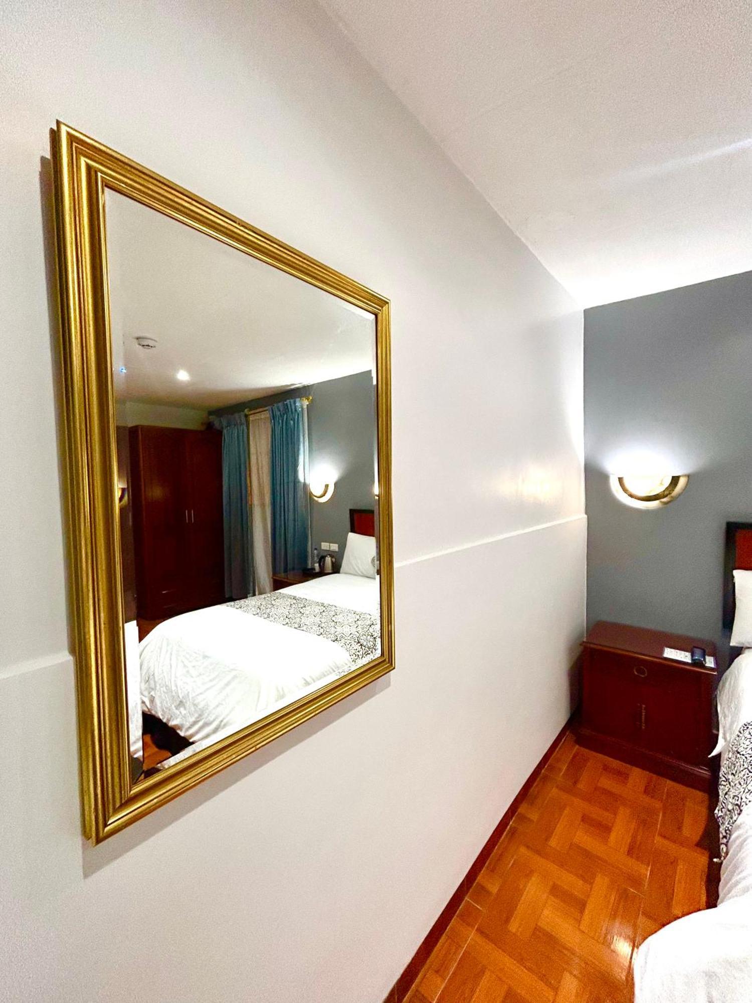 Accel Hotel La Quinta Ибарра Экстерьер фото
